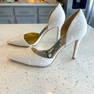 Badgley Mischka Lola d’Orsay women’s pump size 6.5